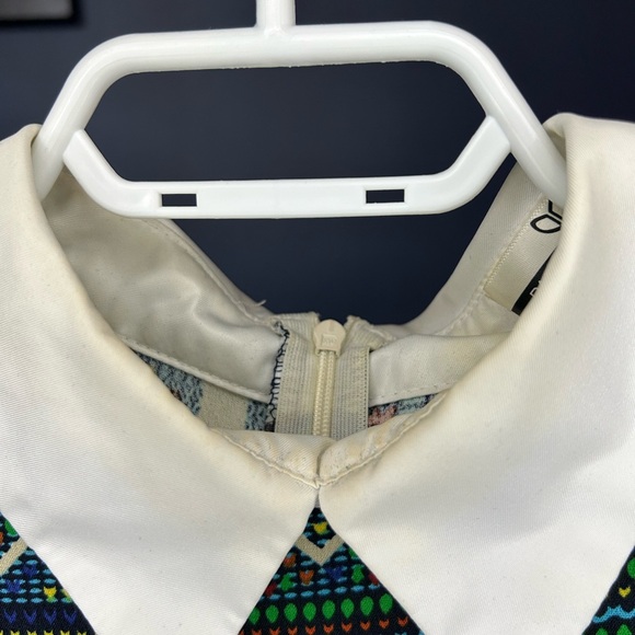 Geometric Patterned Mini Dress with Collar - Picture 3 of 4